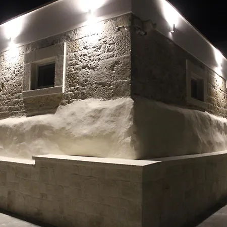 Olio Su Pietra Alojamento de Acomodação e Pequeno-almoço 3*